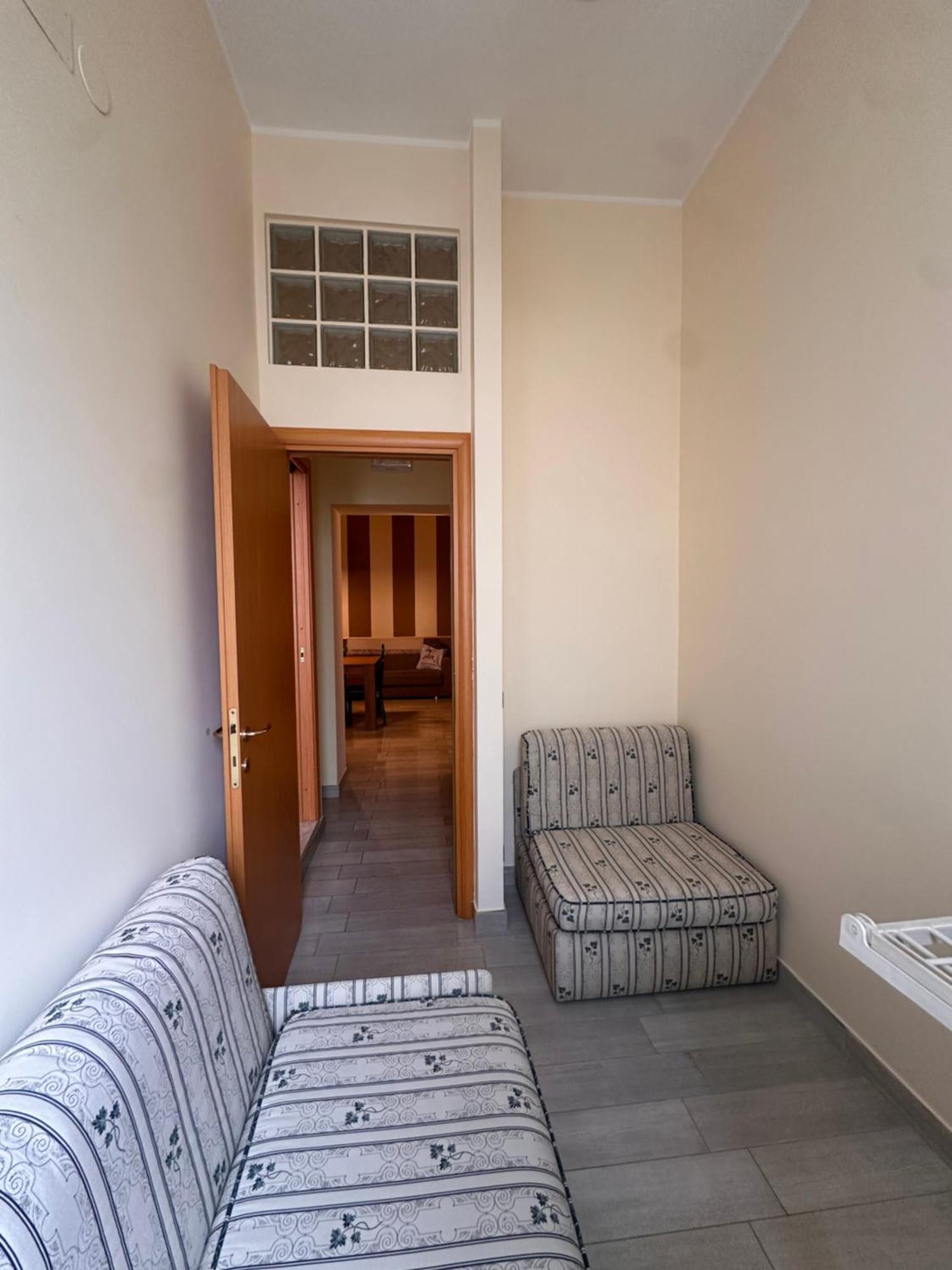 Civico 27 Apartment Fondi Buitenkant foto